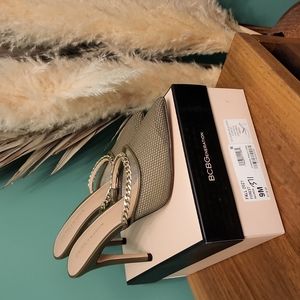 BCBG Havinda Pointed Toe Mule size 9M